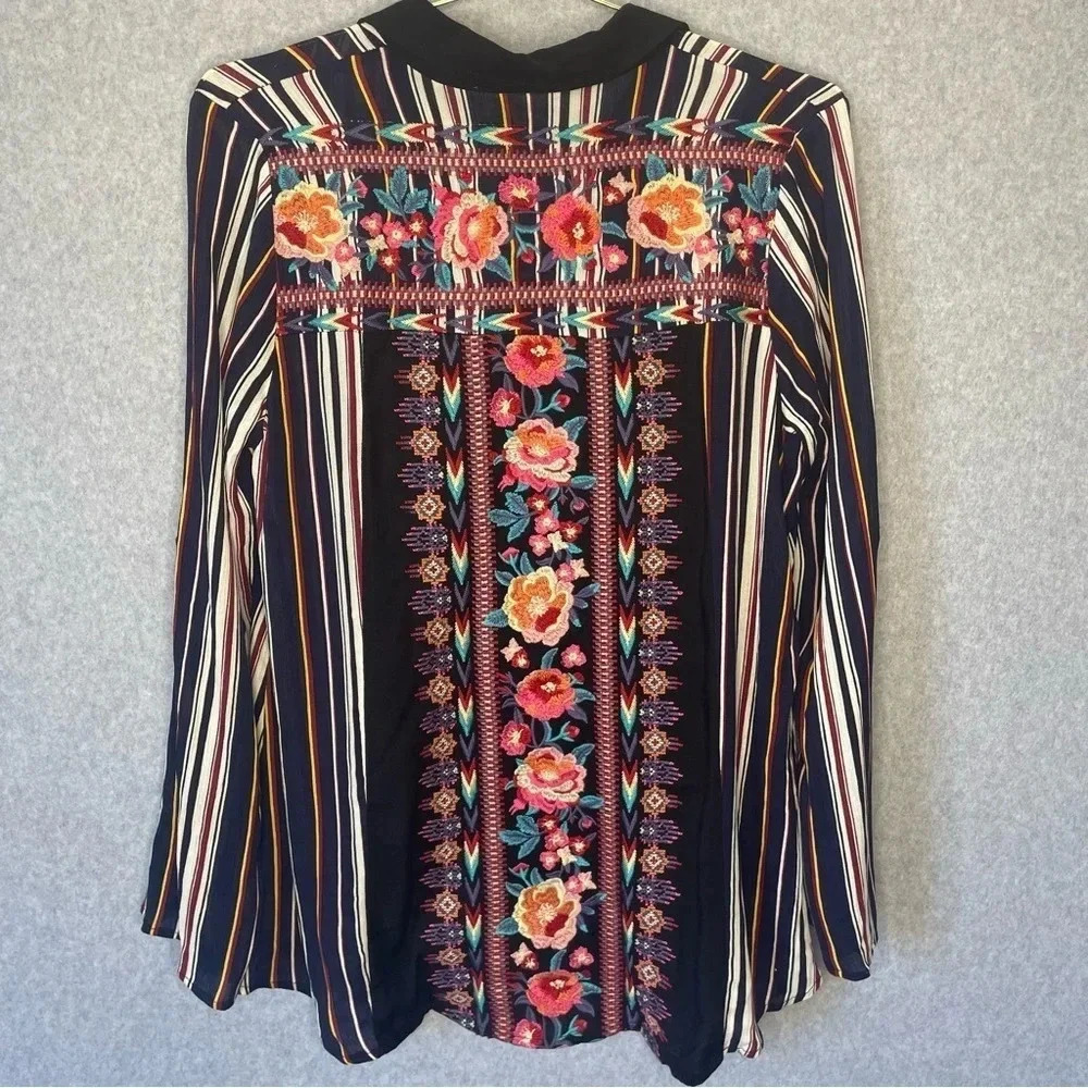 Andree by Unit Western Cowgirl Embroidered Striped Pop Over Henley Top